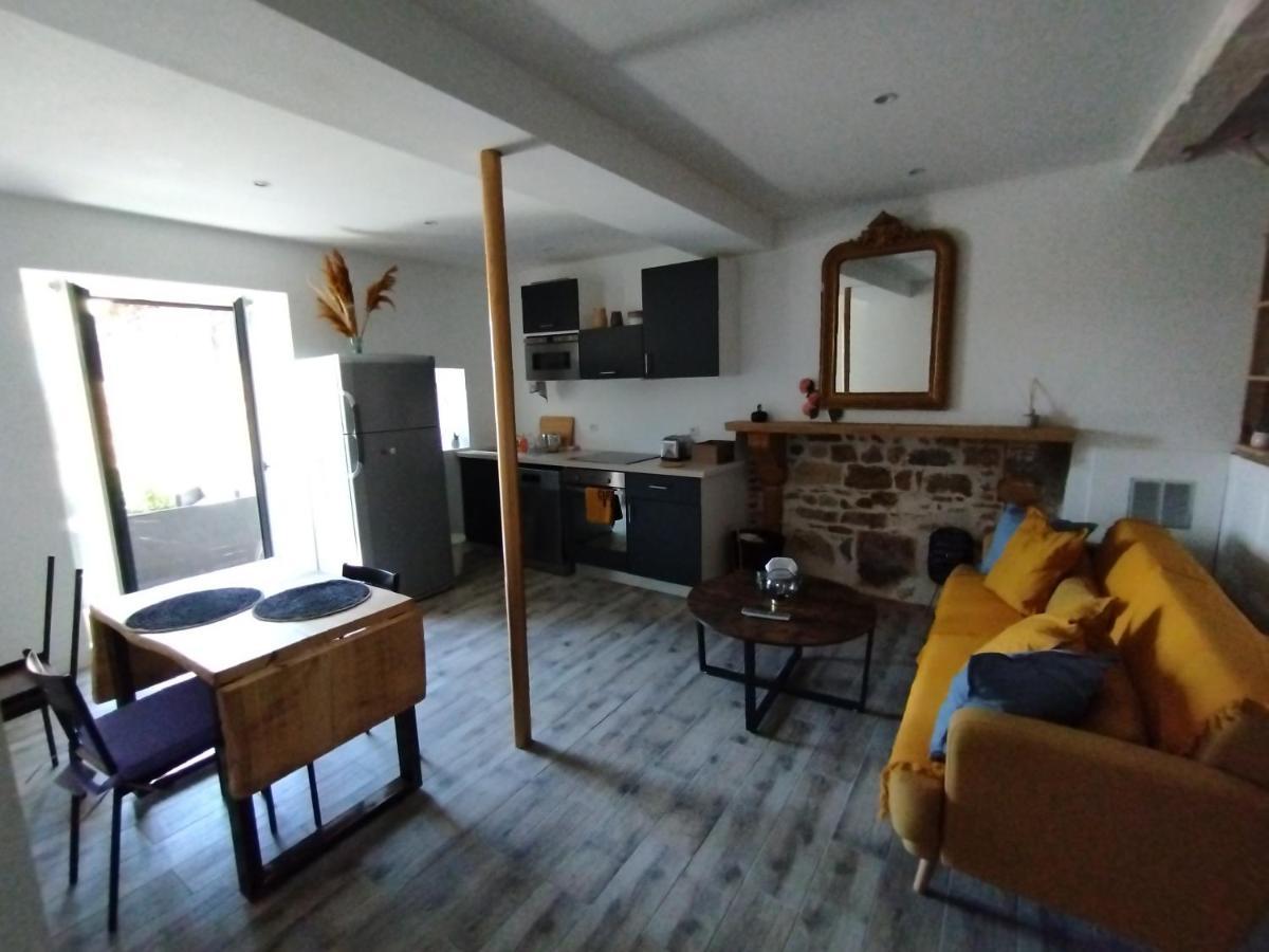Trevoux: Loft Ravissant Avec Terrasse Trévoux Exterior foto